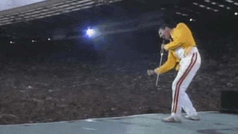 Belajar dari Freddie tentang nada yang benar. Audiens Anda akan menyukai Anda.