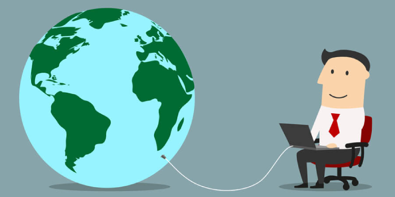 رجل مع كمبيوتر محمول