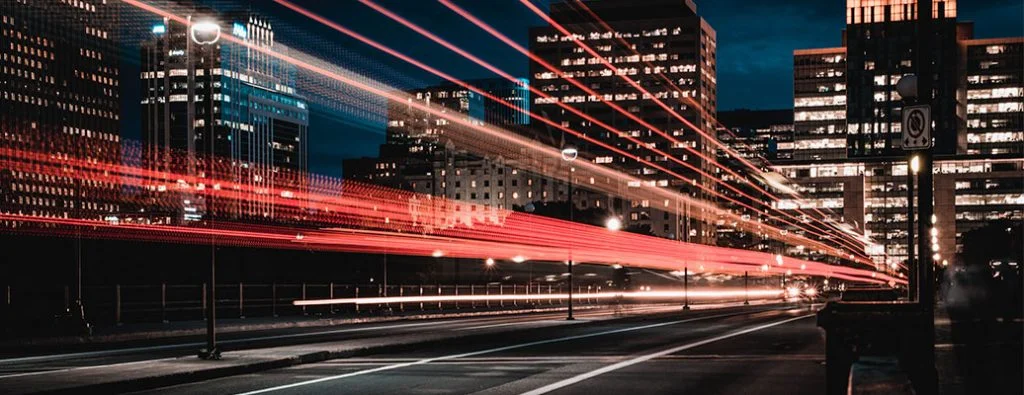 汽車留下淺色條紋