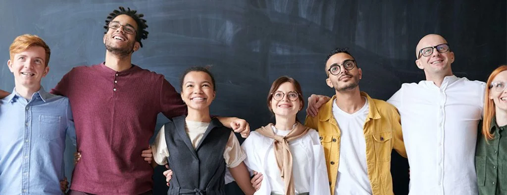 Сотрудники все в очереди