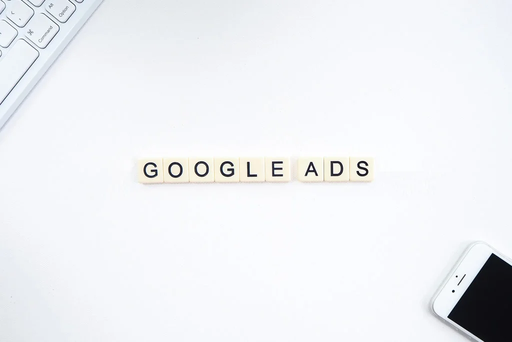 piese de scrabble care descriu Google Adwords