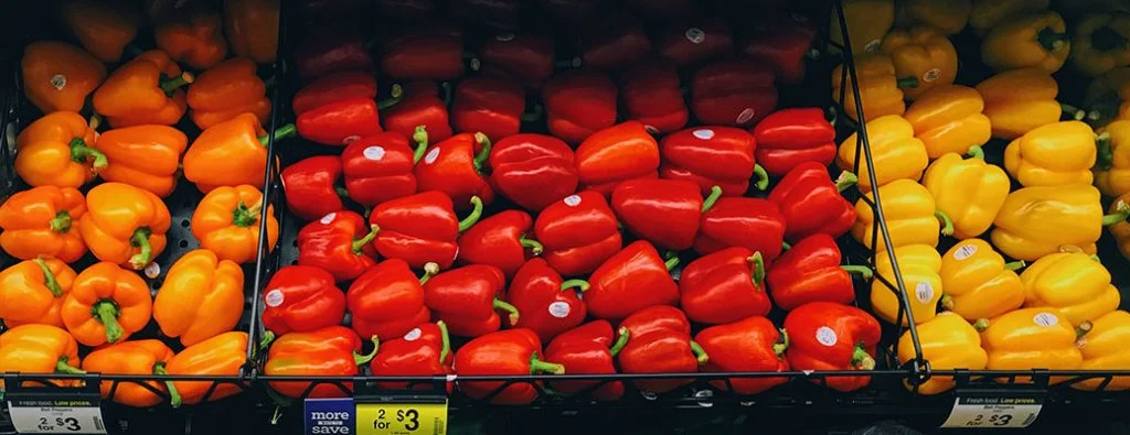 Pepperes réapprovisionné sur une étagère