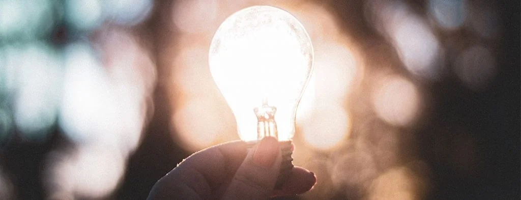 La lampadina si accende