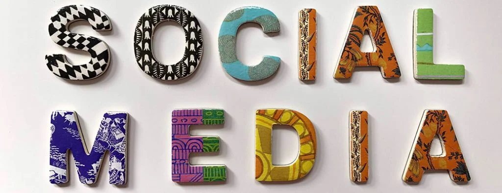 セラミック文字を使用してスペルト小麦のソーシャルメディア