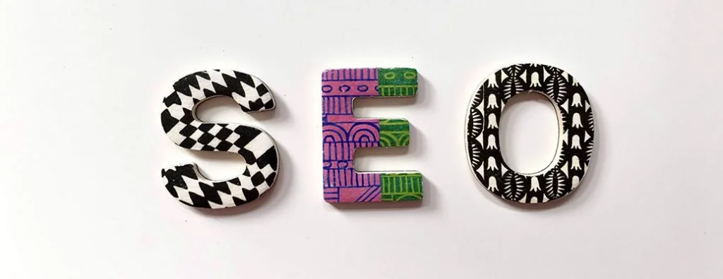 Art mural en céramique SEO