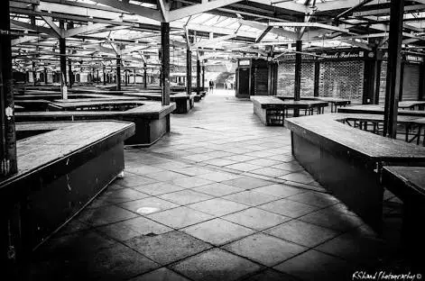 imagem mercado vazio