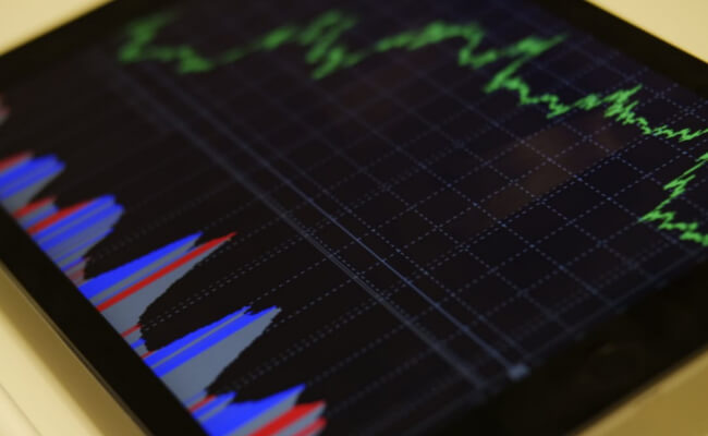 Mopinion: Jak korzystać z NPS w programie opinii klientów - Analiza