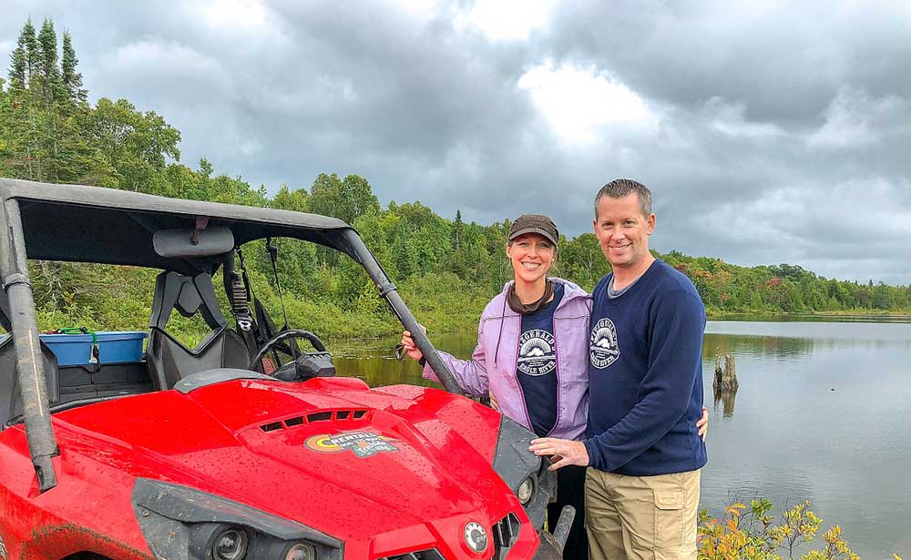 دخل السفر بدوام كامل