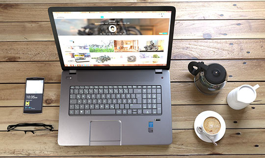 ordinateur portable gadgets table technologie site web bureau