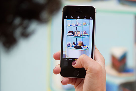 สมาร์ทโฟน-ภาพถ่าย-เทคโนโลยี-อีคอมเมิร์ซ-มือถือ-แอปพลิเคชั่น-Instagram-Content-Apps