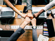 إنجاز-تعاون-مكتب-بدء-نجاح-فريق-عمل