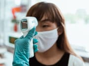 dahi-termometer-corona-virus-covid19-demam-perawatan kesehatan