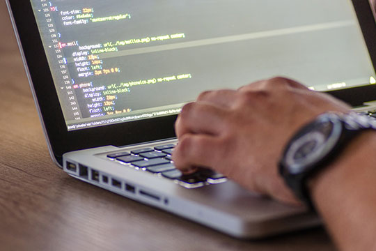 coding-pengembangan-data-perangkat lunak-pemrograman-HTML