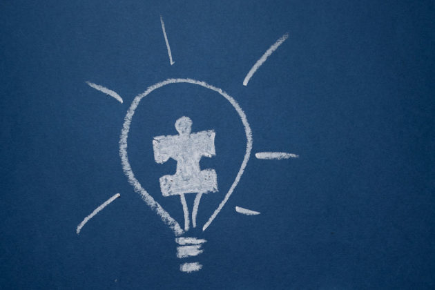 idea-bulb-plan-marketing-strategia-aziendale