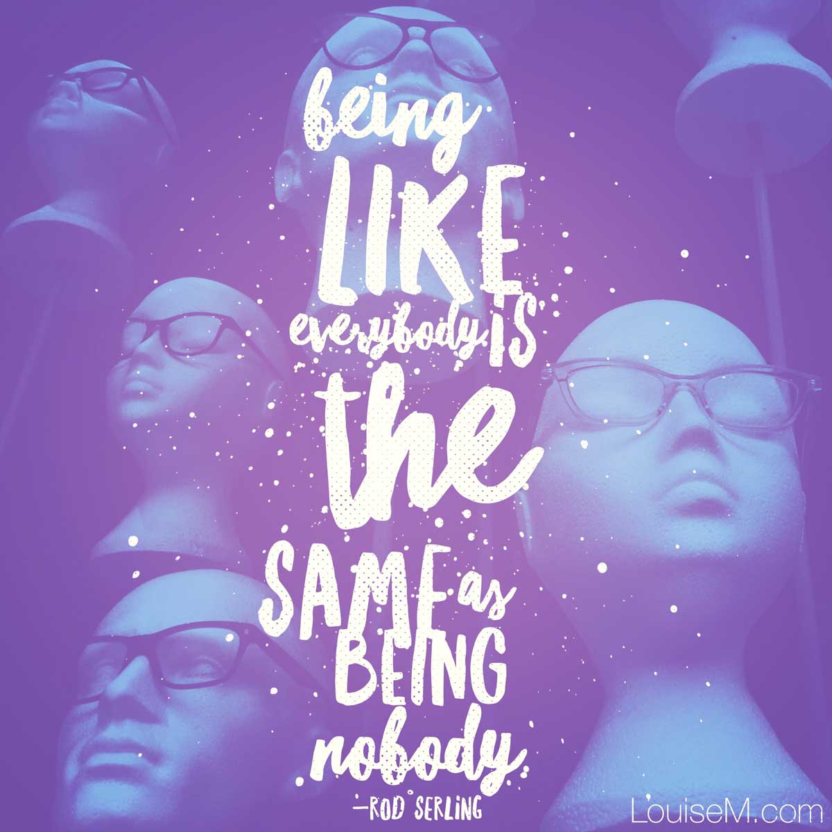 kepala manekin ungu menakutkan dengan kutipan Rod Serling untuk Twilight Zone Day.