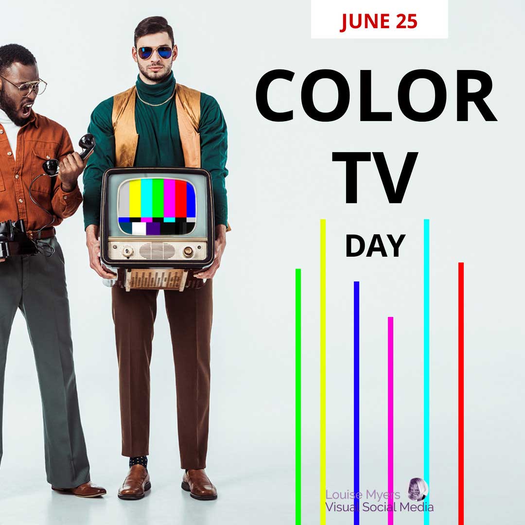 hipster che tiene la televisione della vecchia scuola dice il giorno della TV a colori il 25 giugno.
