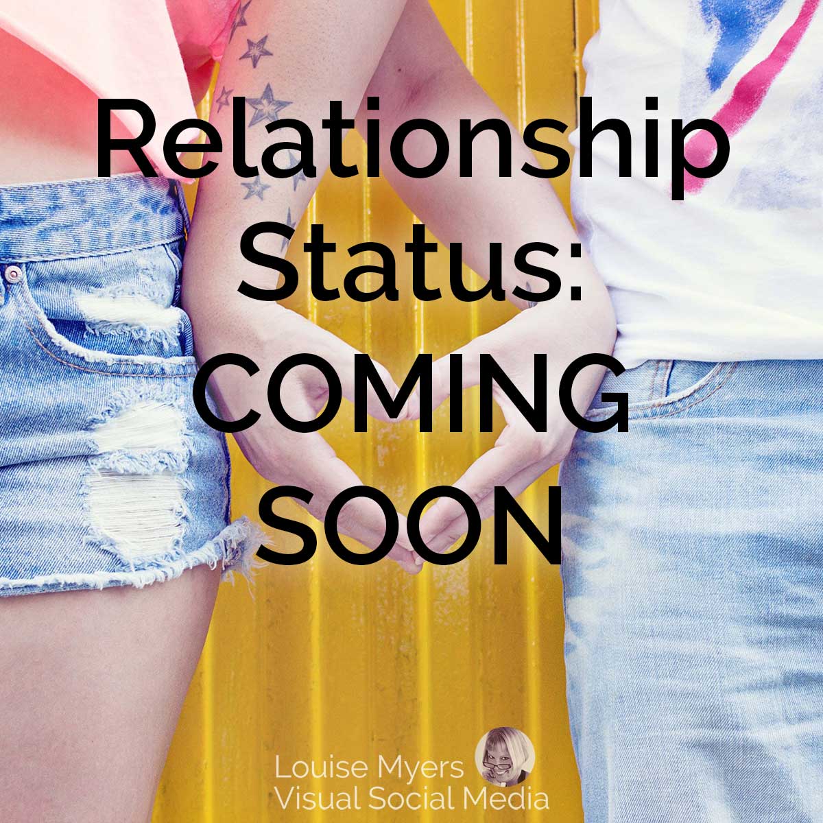 手で心を作る男とギャルは、関係ステータスがすぐに来ると言います。