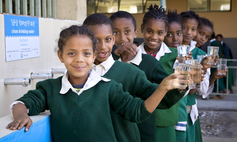 Splash, organizarea apei