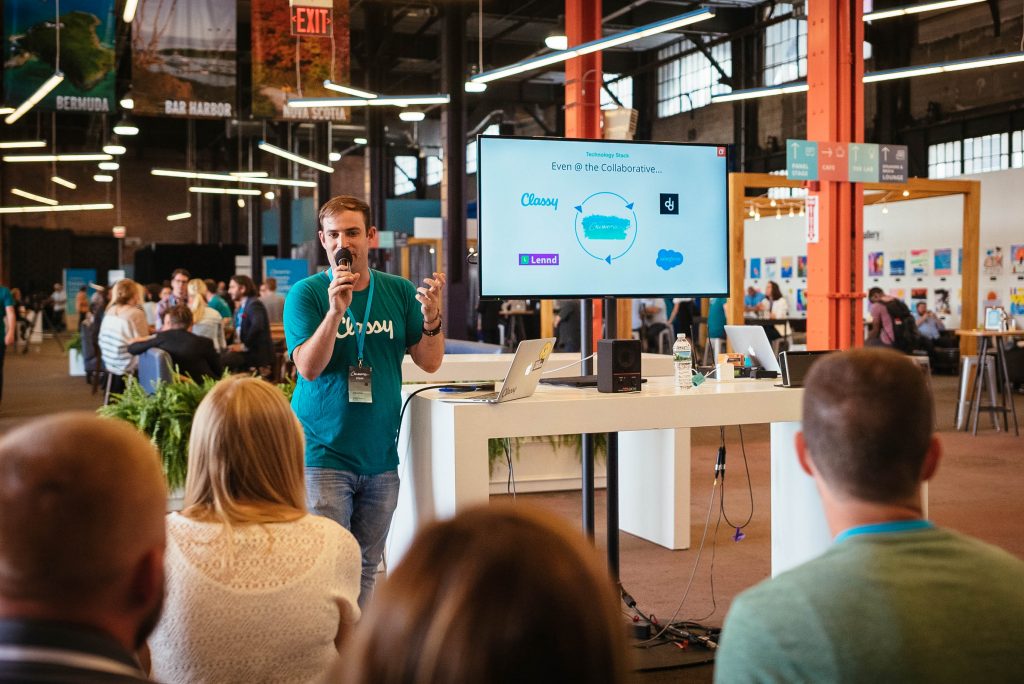 Pengalaman klien Teknologi dan Data