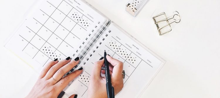 Pianificazione del calendario durante la crisi estiva.