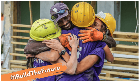 Um exemplo de conteúdo gerado pelo usuário com voluntários no local.