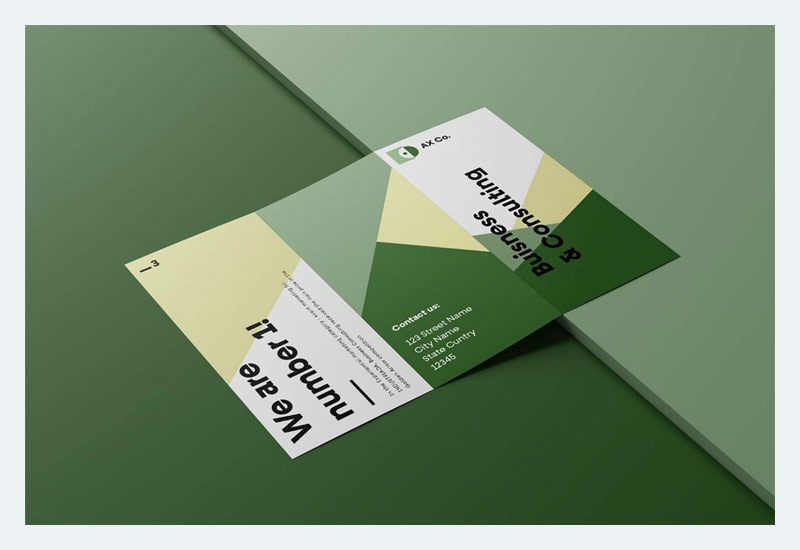 免费逼真的三折小册子样机 PSD