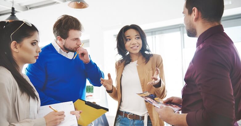 Marketing dei contenuti B2B B2B Content Marketing - types of content to improve your business