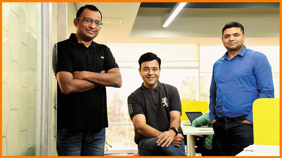 Virendra Gupta, Umang Bedi e Shailendra Sharma (da esquerda para a direita)