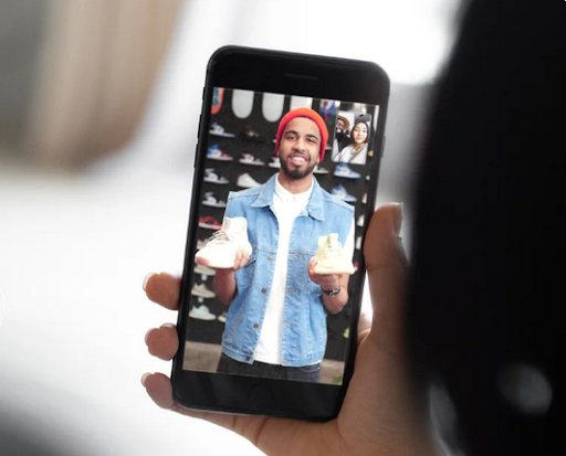 カスタマーエンゲージメントライブビデオ