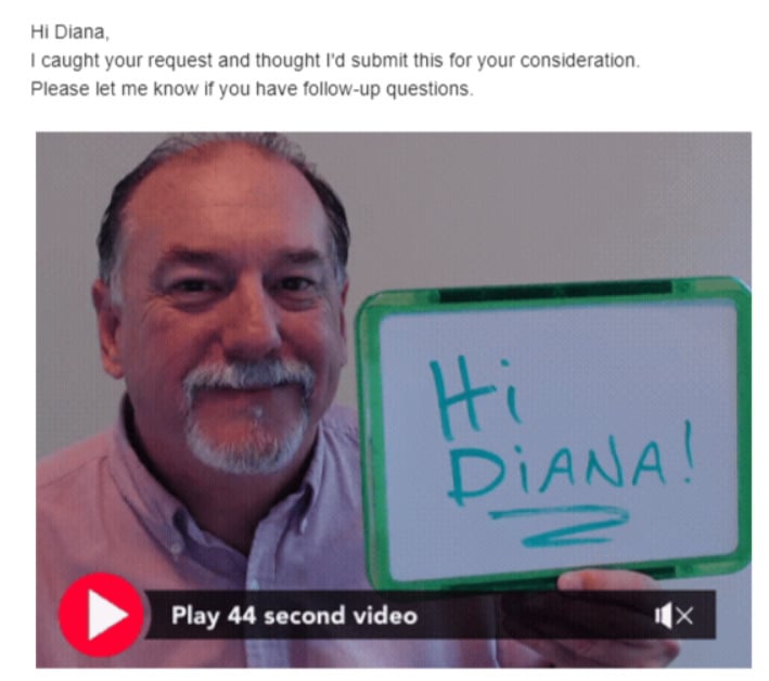 不動産業者が使用するのが大好きなビデオ作成ツールであるBombBombによると、パーソナライズされたビデオは、ビデオのない電子メール（または定型の応答/スクリプトを持っているが含まれているもの）よりも81％多くの返信を獲得し、68％多くのリードを変換します。