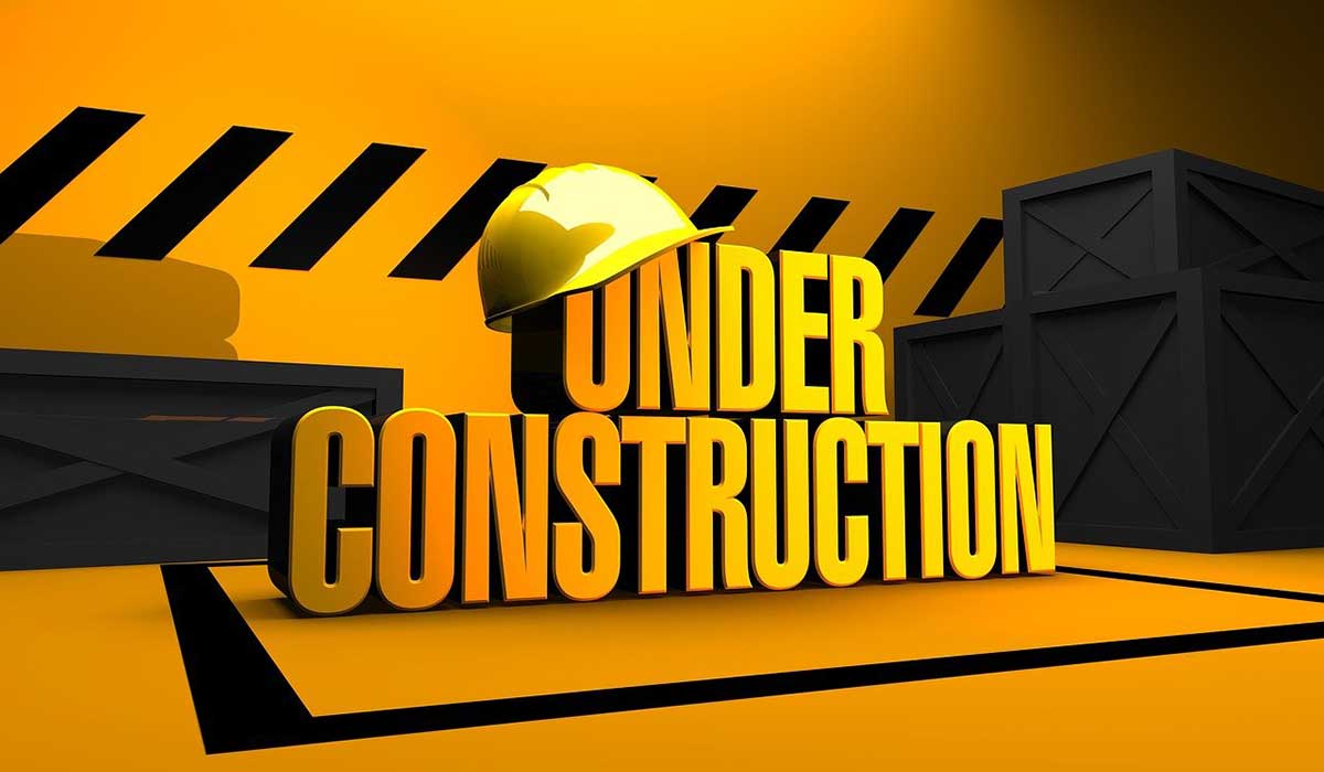 建設中の黄色と黒の警告サイン。