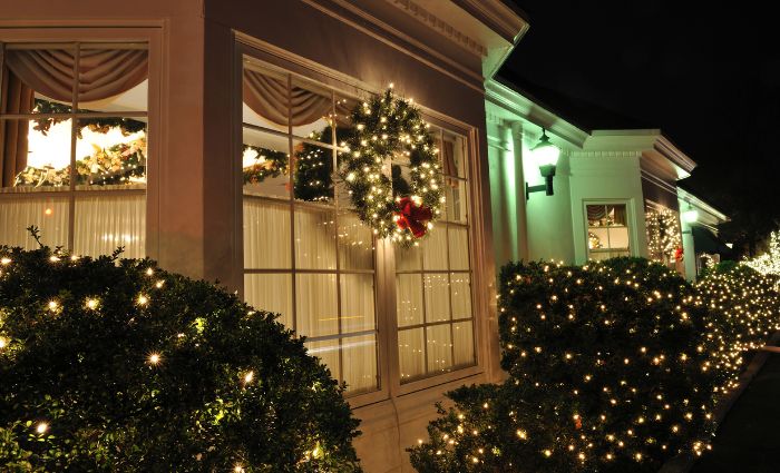 serviciu de iluminat de sarbatori