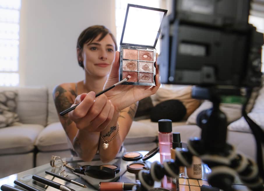 Uzyskaj więcej wyświetleń na swoim kanale YouTube