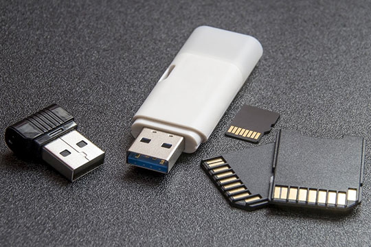 accesorios-de-computadora-unidad-flash-memoria-tarjeta-sd-stick