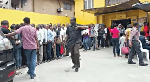 貧弱な電気通信サービス