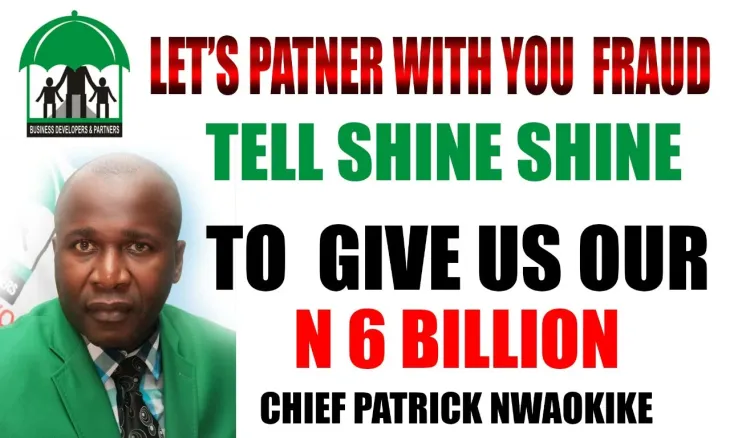 당신과 협력하자 반대 시위의 배너