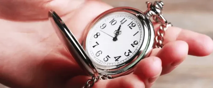 小さなフロントポケットにカウボーイウォッチ