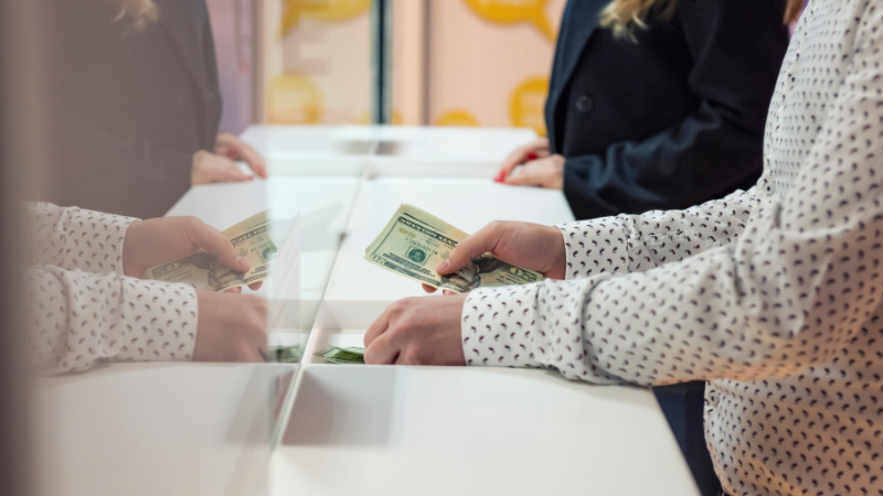 giro postal cerca de mí