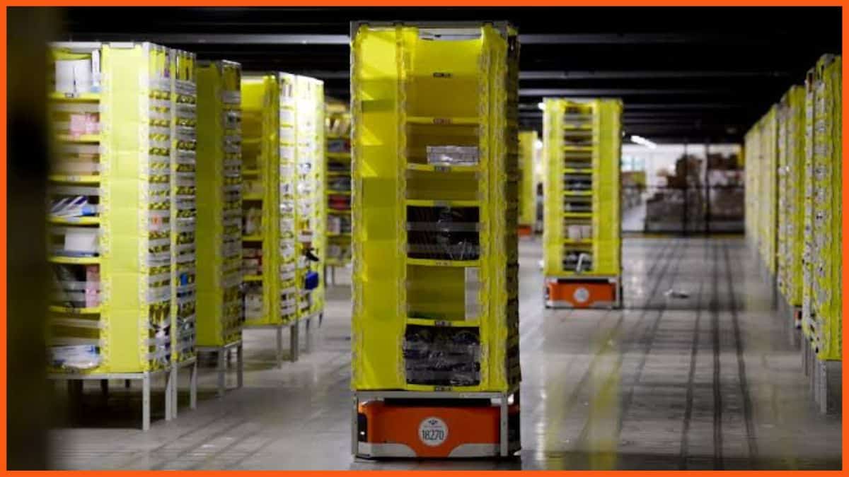 Uso de robôs no Amazon Warehouse