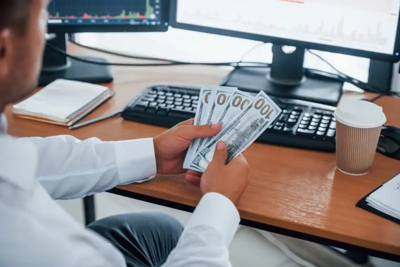 オンラインでお金を稼ぐ方法