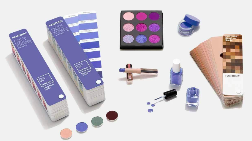 Culoarea anului de la Pantone | Foarte Peri in alte utilizari | Pantone.com