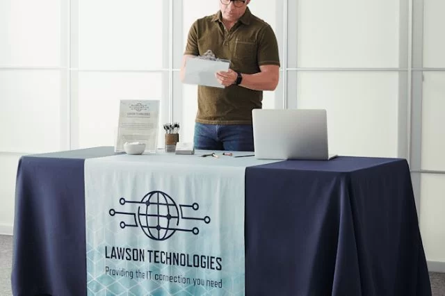 10 vantaggi dell'utilizzo di runner da tavola personalizzati agli eventi