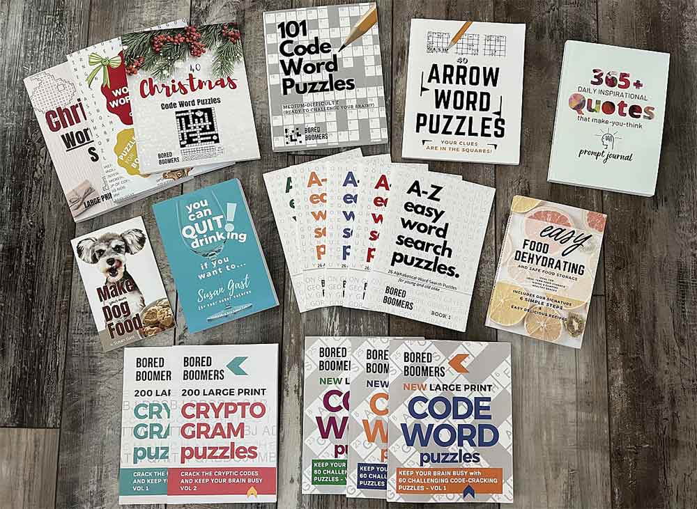 Varietà di libri sparsi su un tavolo.