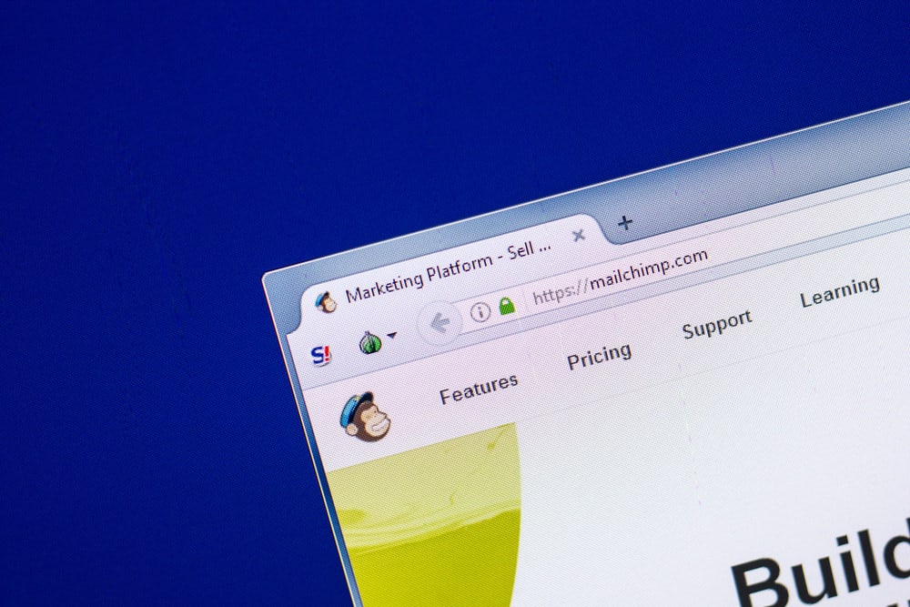 Layanan penjawab email otomatis MailChimp