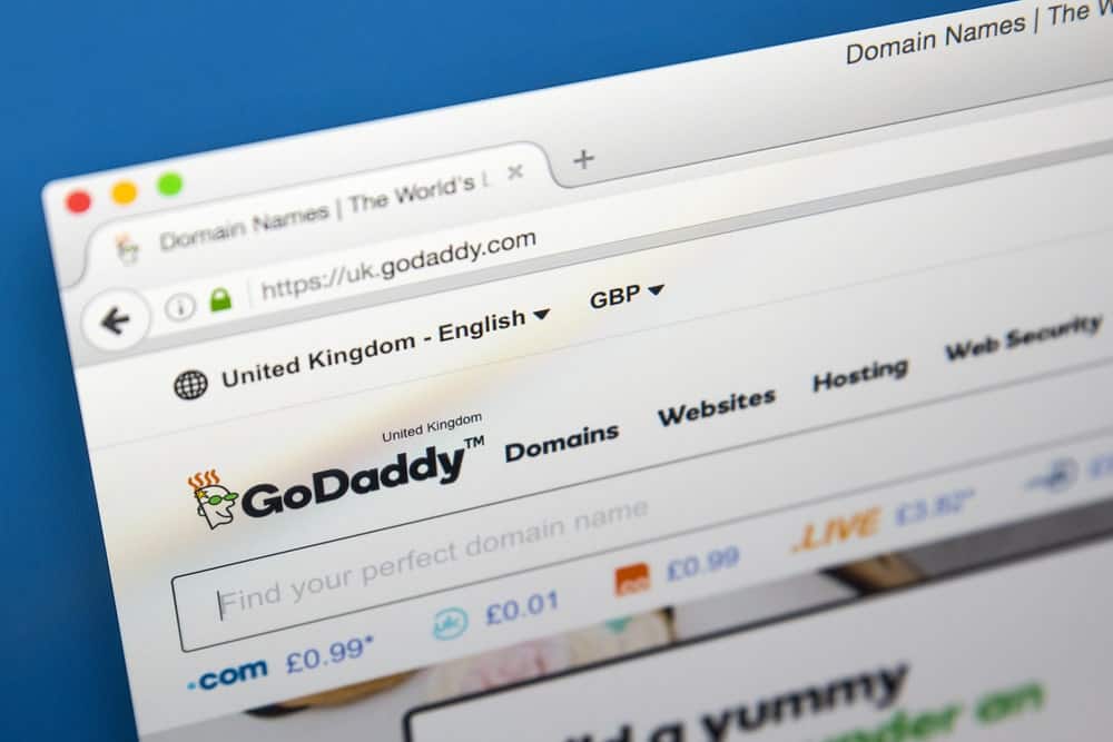 الصفحة الرئيسية لموقع GoDaddy