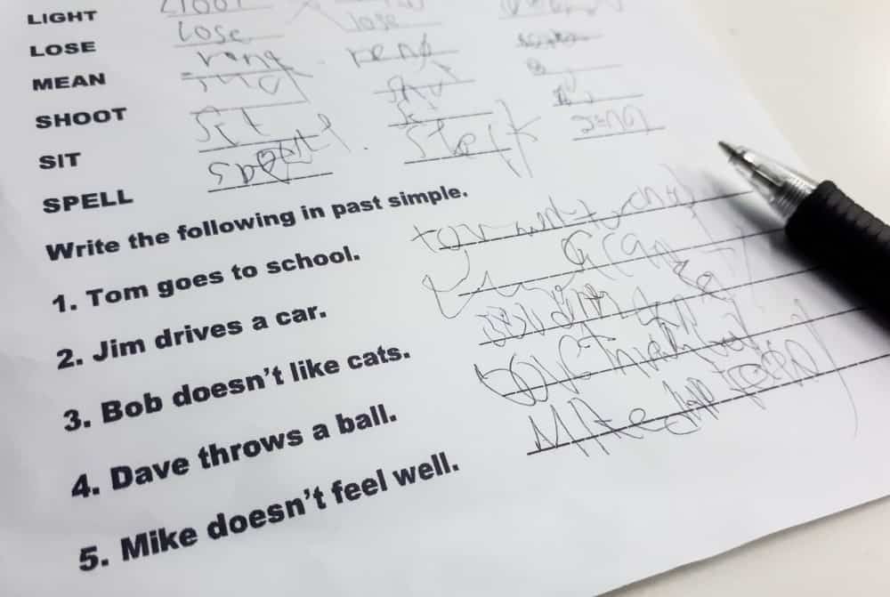 Öğrenci cevapları ile test kağıdı.