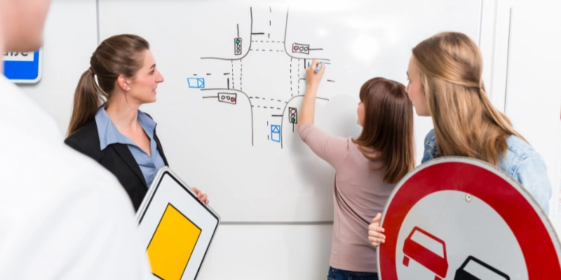 グループ向けのインストラクター主導のライブ学習システム