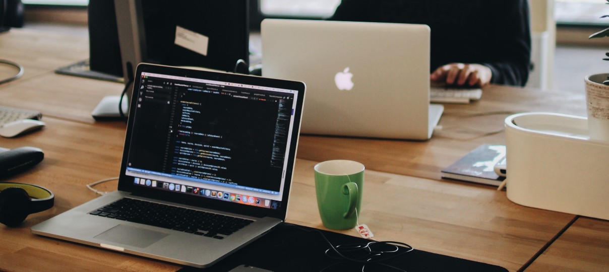 การพัฒนา BigCommerce ได้ขจัดสิ่งกีดขวางบนถนนบางส่วนที่เกี่ยวข้องกับการซื้อประตูโรงนาแบบบานเลื่อนแบบกำหนดเองทางออนไลน์