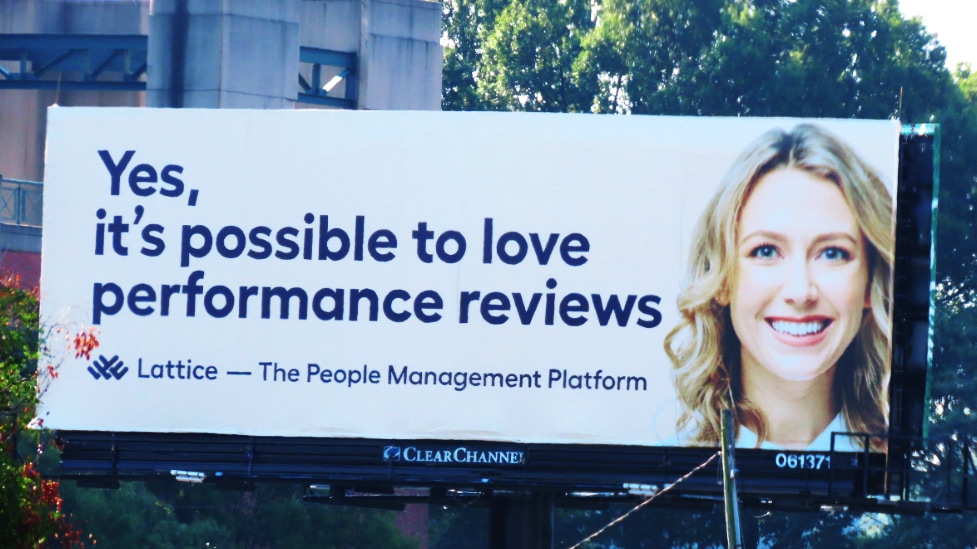 Pemasaran Keluar - Periklanan Luar Ruang - Lattice Billboard