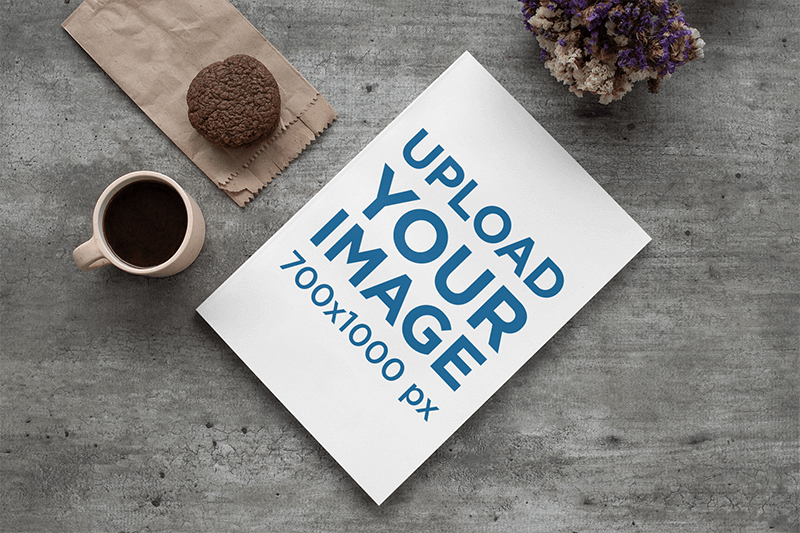 :콘크리트 테이블에 잡지의 모형